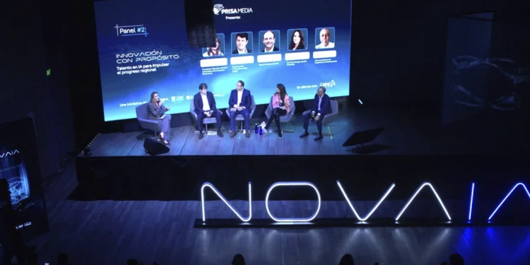 Centro de Excelencia de Inteligencia Artificial