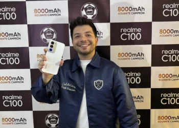 realme C100